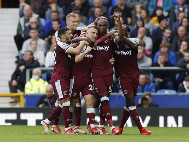 West Ham United's Angelo Ogbonna celebrates scoring their first goal with teammates on October 17, 2021