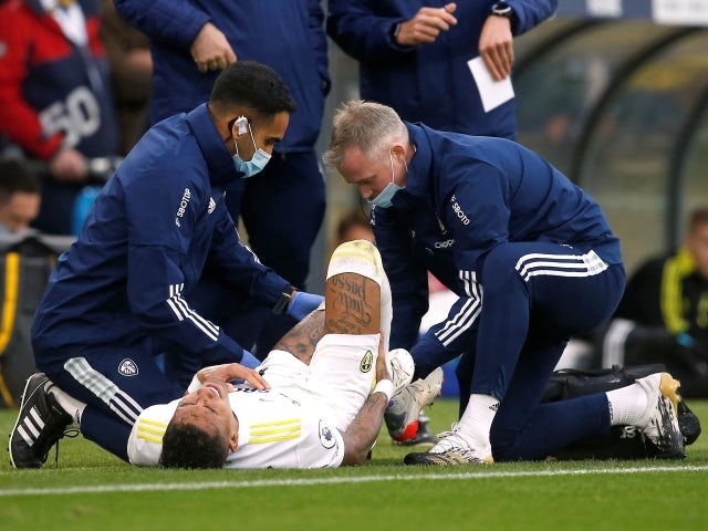 Leeds' Raphinha plays down injury concerns