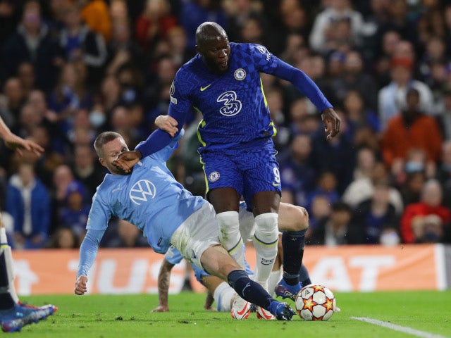 Chelsea's Lukaku suffers injury in Champions League fixture