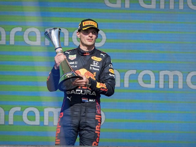 Father says Verstappen may never leave Red Bull