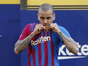 Dani Alves provides update on Barcelona future