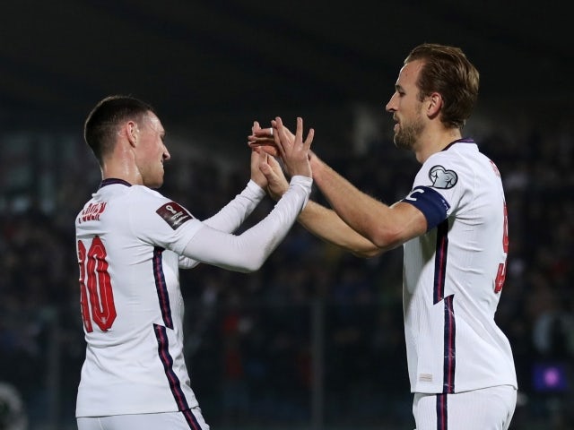 England's Phil Foden celebrates with Harry Kane against San Marino on November 15, 2021 
