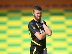Carrick: 'I am only thinking about Villarreal game'
