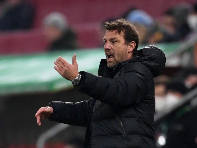 Augsburg head coach Markus Weinzierl pictured on November 19, 2021