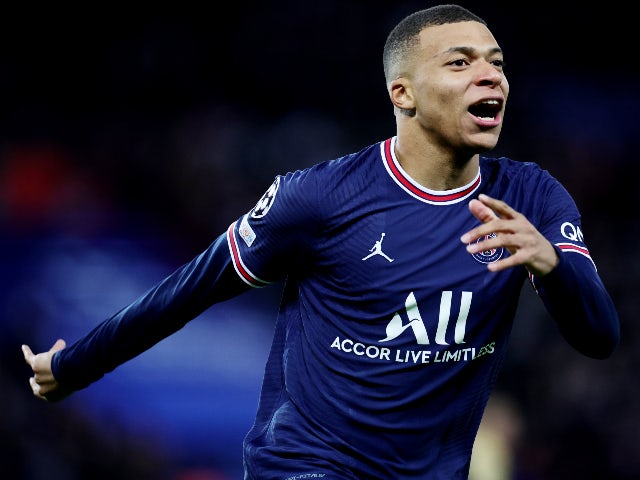 PSG 'prepared to offer Mbappe a £150m signing-on fee'
