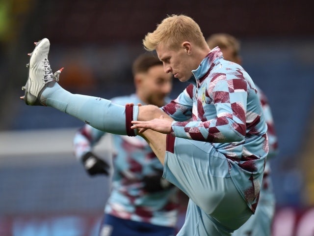 Burnley 'to step up Ben Mee contract talks'