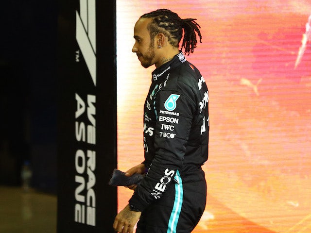 Hamilton 'in trouble' after title loss - Sainz