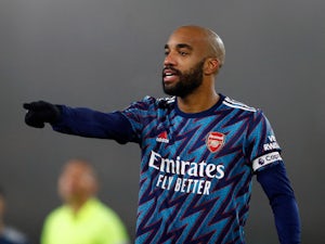 Arsenal 'have no plans to offer Lacazette new contract'