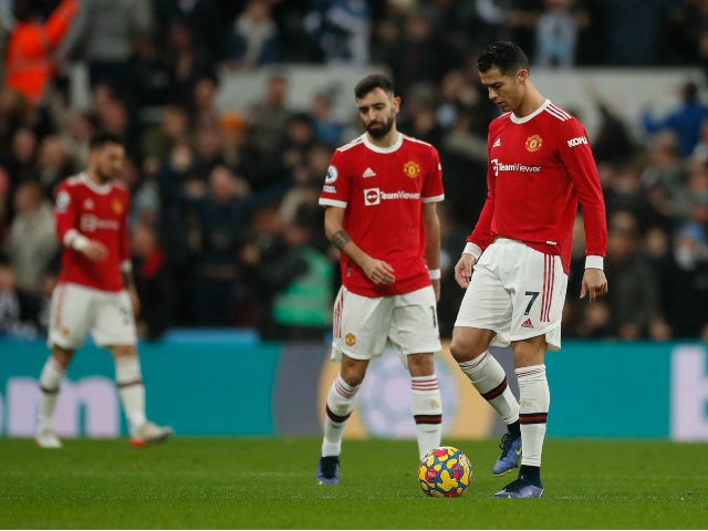 Gary Neville hits out at Man United 