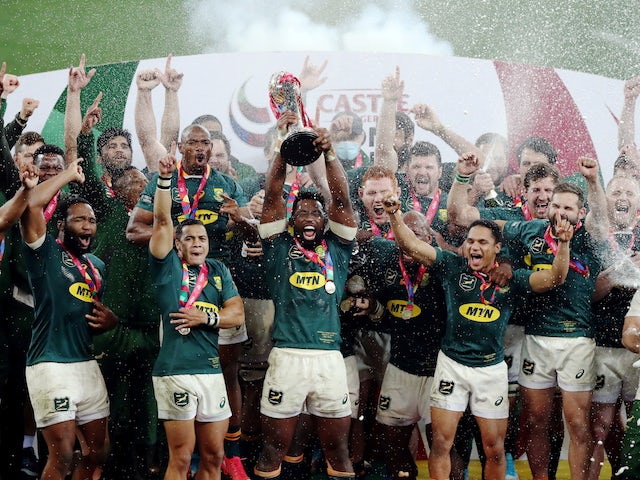 South Africa's Siya Kolisi lifts the trophy as they celebrate winning the series in August 2021