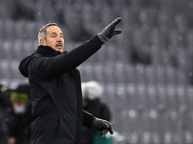 Borussia Monchengladbach coach Adi Hutter during the match on January 7, 2022