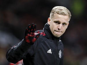 Palace, Valencia 'make contact with Man United over Van de Beek deal'