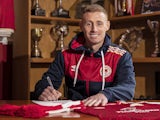 Eoin Doyle signs for St Patrick's Athletic in January 2022