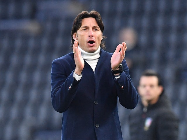 Udinese coach Gabriele Cioffi reacts on January 9, 2022