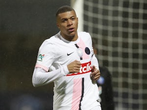 Real Madrid 'make £42m bid to sign Kylian Mbappe in January'