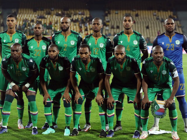 Comoros players pose for a team group photo before the match on January 10, 2022