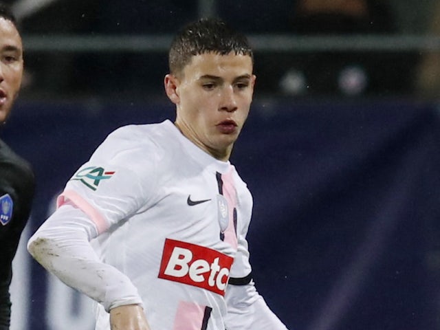 Chelsea 'keeping tabs on PSG youngster Ismael Gharbi'