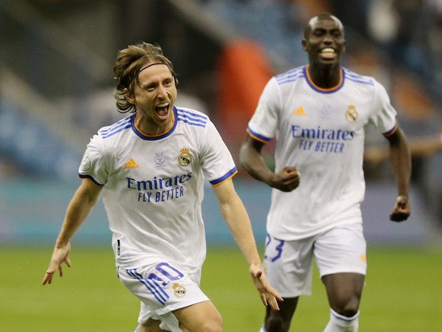 Real Madrid midfielder Luka Modric 'rejects Manchester City contract offer'