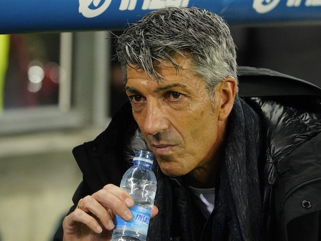 Real Sociedad coach Imanol Alguacil before the match on January 19, 2022