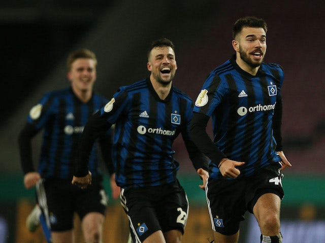 Hamburg SV's Mario Vuskovic celebrates after winning the penalty shoot-out on January 18, 2022