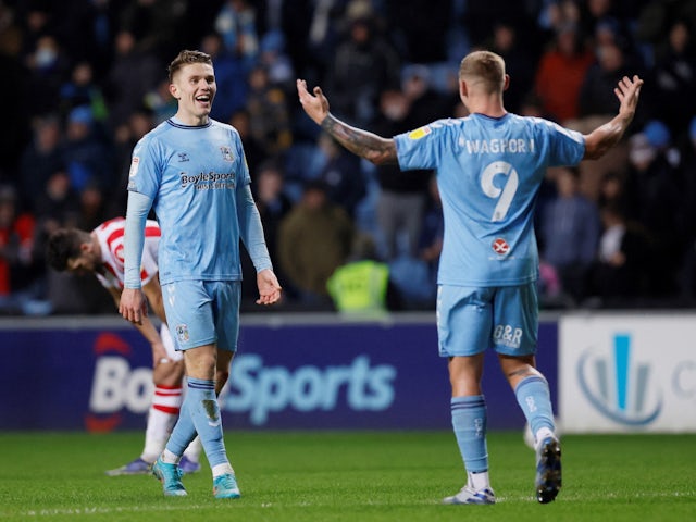 Coventry City's Victor Gyokeres with Martyn Waghorn after the match on January 25, 2022