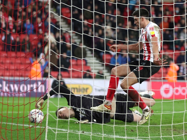 Sunderland's Ross Stewart scores their first goal on January 11, 2022