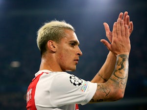 Ajax's Bergwijn hints at Antony exit amid Man United links