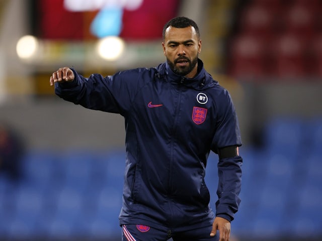Robber 'threatened to cut off Ashley Cole's fingers'