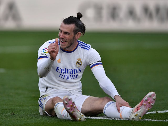 Tottenham, Cardiff 'favourites to sign Gareth Bale'