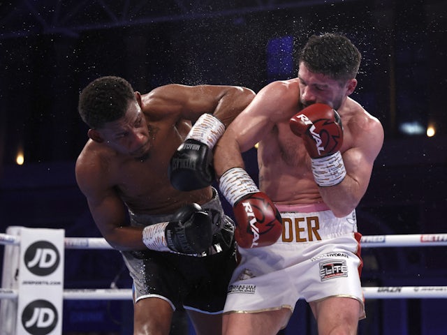 Ryder overcomes slow start to beat Jacobs