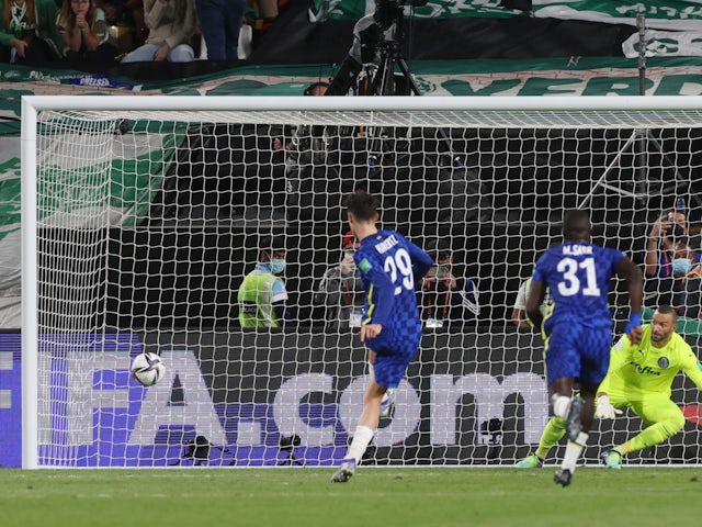 Kai Havertz scores a penalty for Chelsea against Palmeiras in Club World Cup final on February 12, 2022.