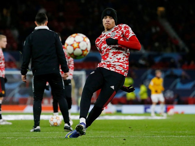  Manchester United's Mason Greenwood during the warm up before the match, December 8, 2021