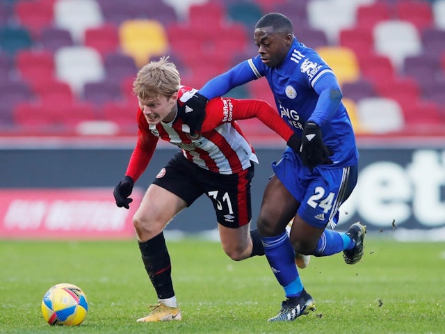 Brentford's Jan Zamburek in action with Leicester City's Nampalys Mendy on January 24, 2021