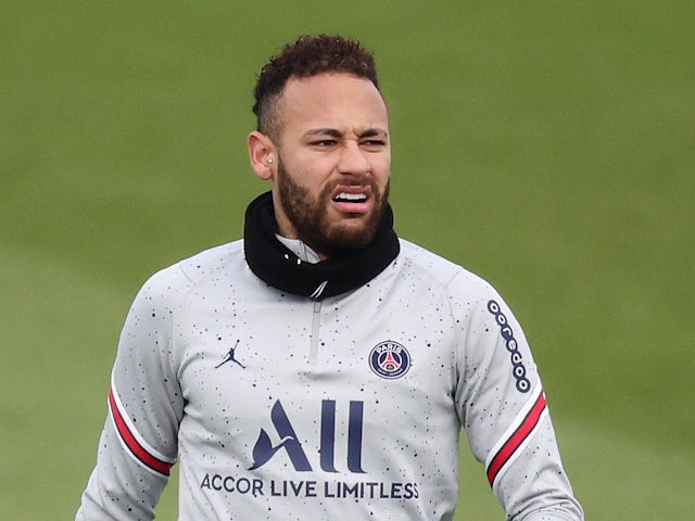 Neymar do Paris Saint-Germain (Paris Saint-Germain) durante o treino em 10 de fevereiro de 2022