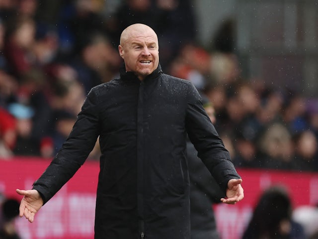 Burnley manager Sean Dyche reacts on February 13, 2022