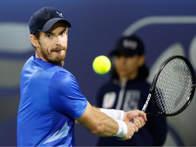 Andy Murray edges past Christopher O'Connell in Dubai 