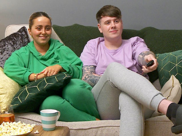 Pictured: Scottish couple to join Gogglebox tonight