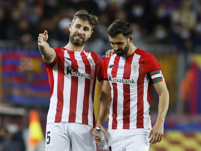 Athletic Bilbao's Yeray Alvarez and Mikel Balenziaga on February 27, 2022