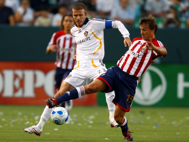 LA Galaxy's David Beckham pictured with Chivas USA's Jesse Marsch on August 23, 2007