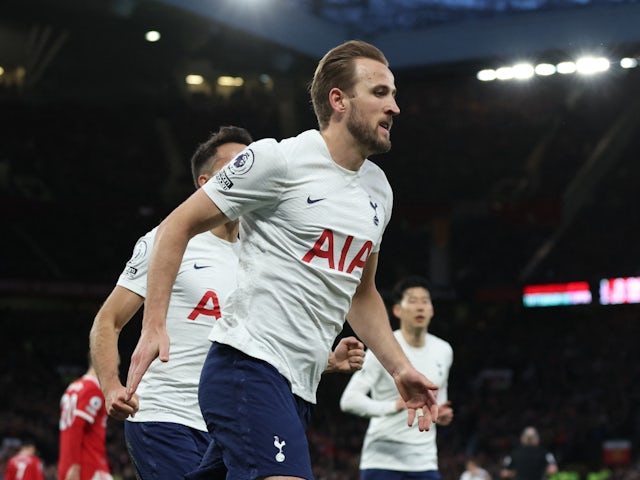 Harry Kane equals Premier League goalscoring record in Man United loss