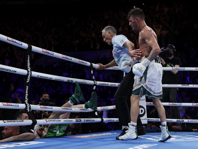 Wood knocks out Conlan in last round of Nottingham thriller