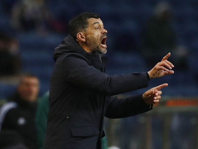 Sérgio Conceição, treinador do Porto, reage a 9 de março de 2022