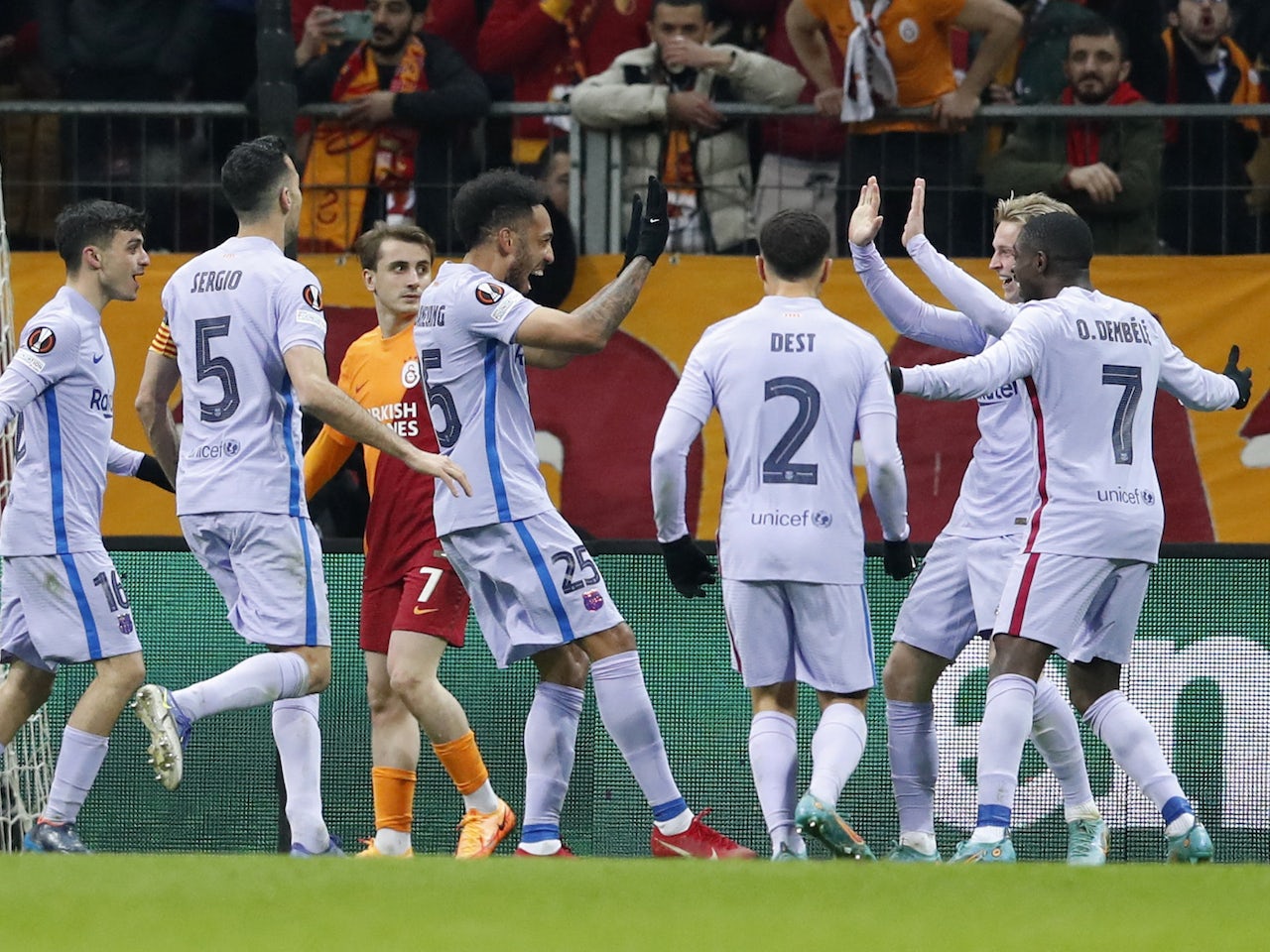 Galatasaray vs barcelona