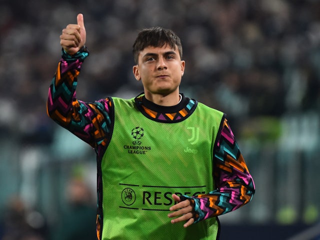 Manchester United 'contact Paulo Dybala's agent'