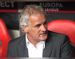 Dutch coach reveals he has rejected Man United job