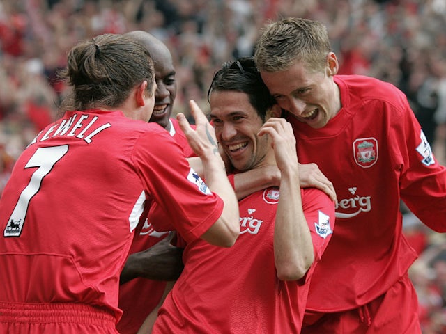 Liverpool celebrating a goal against Chelsea in their 2006 FA Cup semi-final.