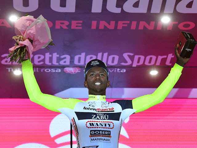 Biniam Girmay out of Giro d'Italia after freak eye injury