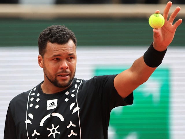 Jo-Wilfried Tsonga retires after emotional French Open exit
