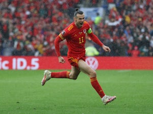 Gareth Bale trains with Cardiff City