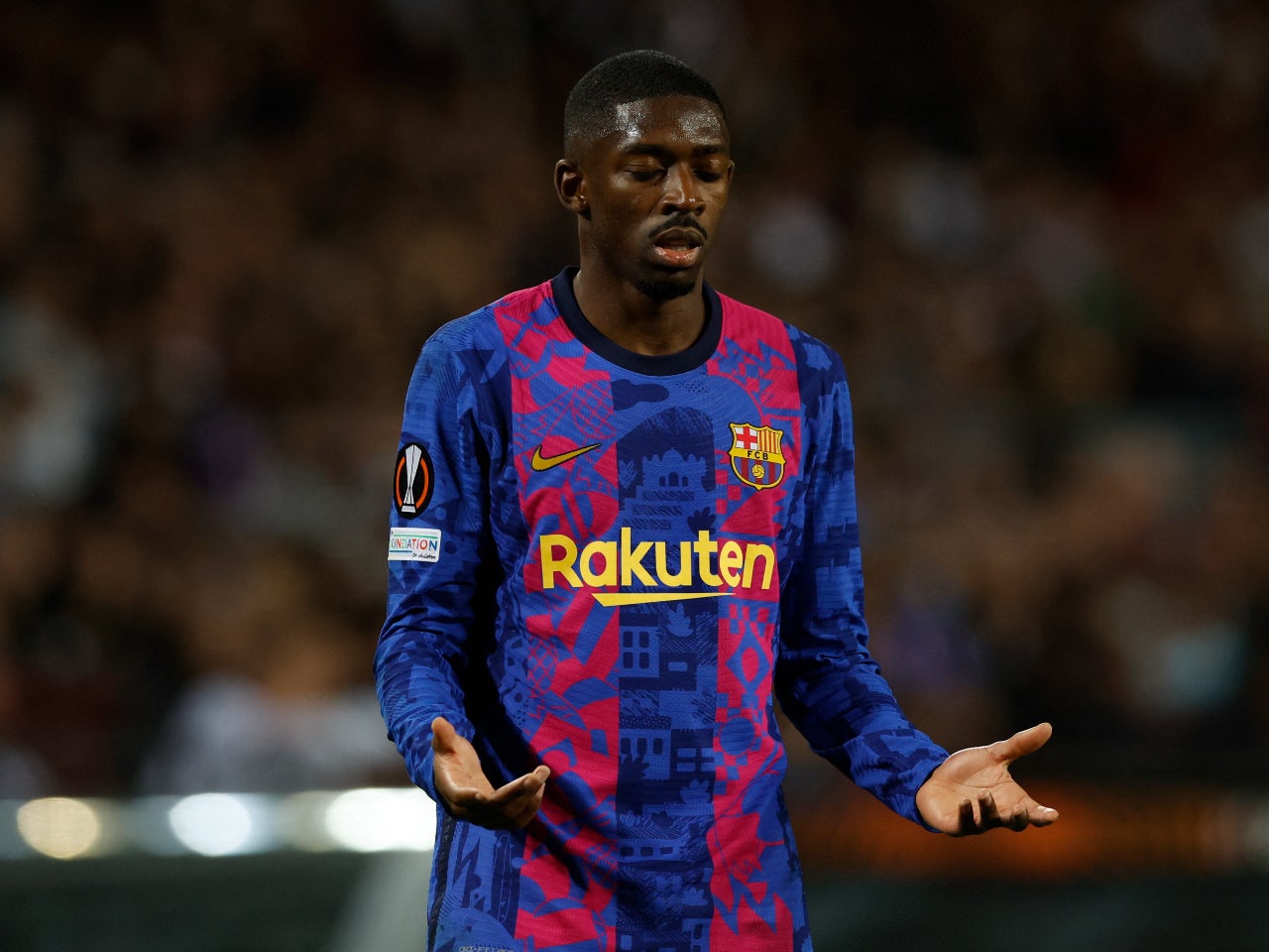 Xavi 'personally pleads with Dembele for Barcelona stay'